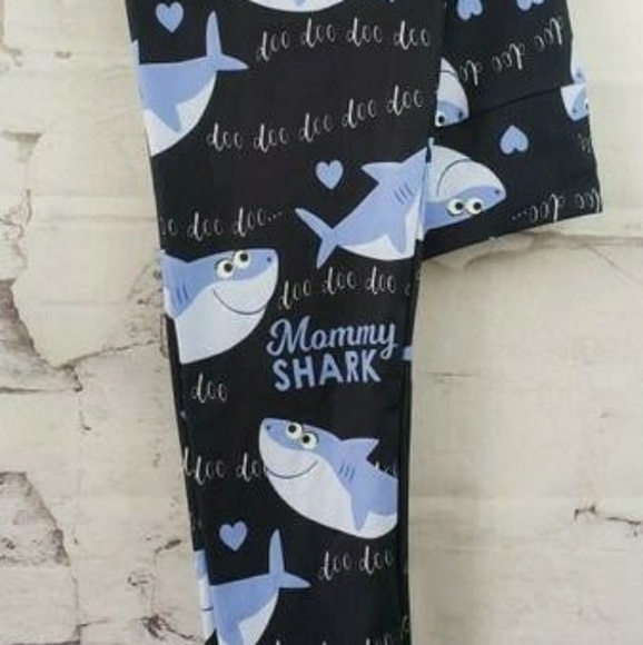 Os Mommy Shark Leggings *Rare - Picture 2 of 3